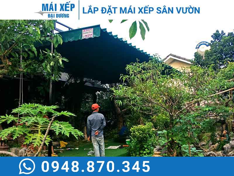 Mẫu mái xếp sân vườn đơn giản
